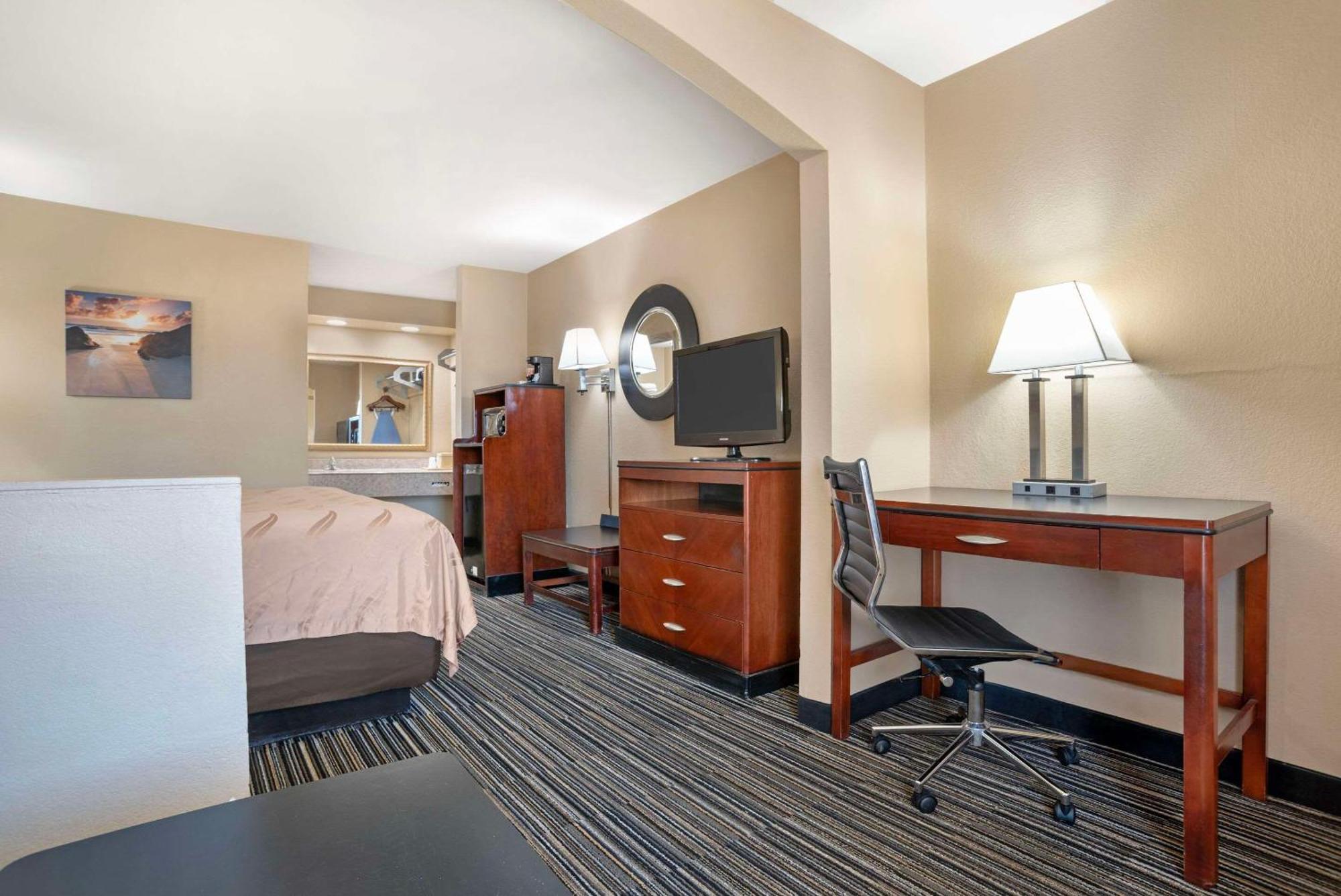 Quality Inn Brookhaven Zewnętrze zdjęcie